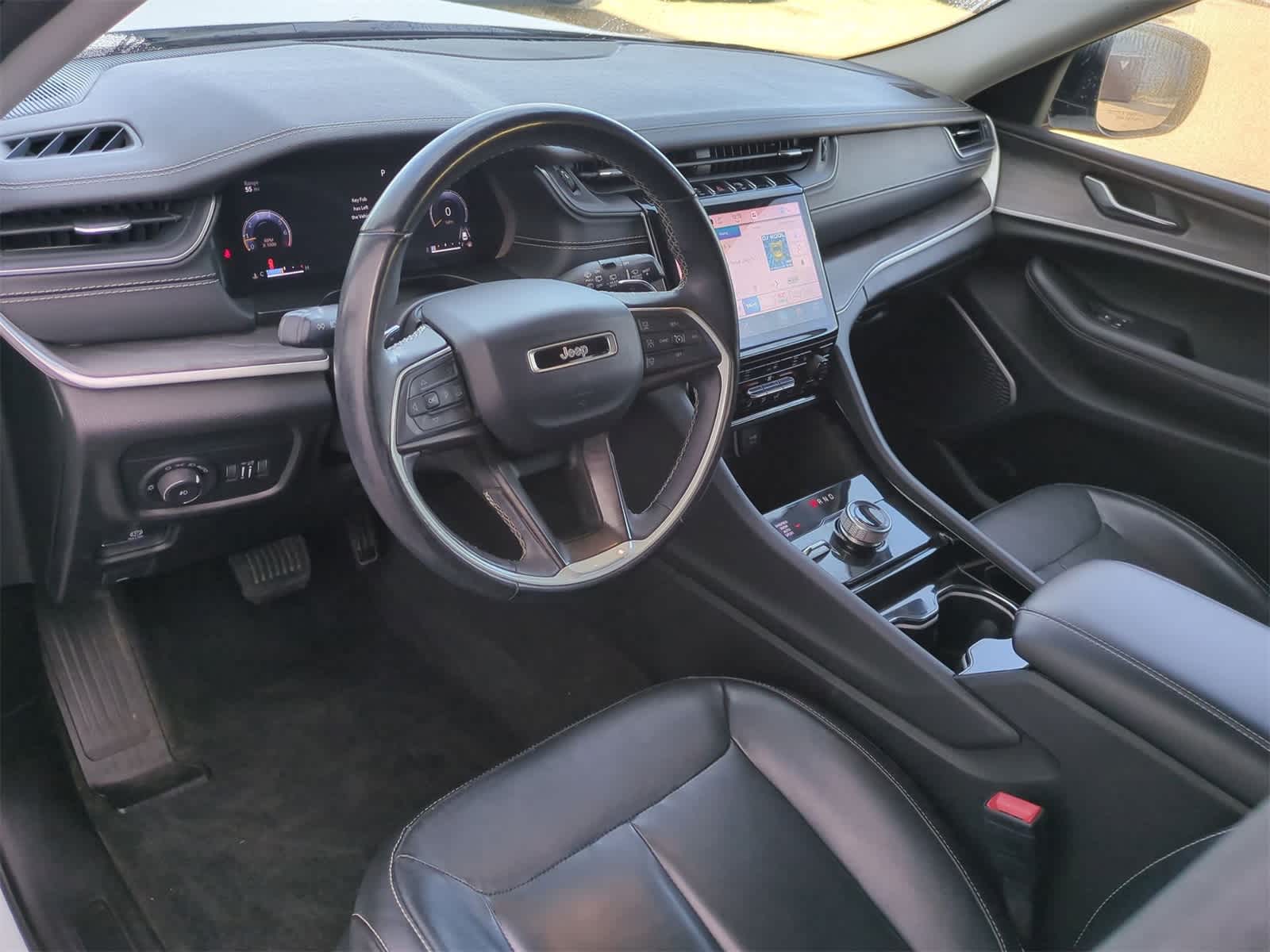 Thumbnail: 2022 Jeep Grand Cherokee L - 10