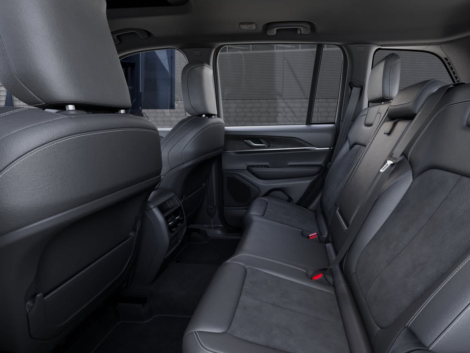 Thumbnail: 2026 Jeep Grand Cherokee - 23