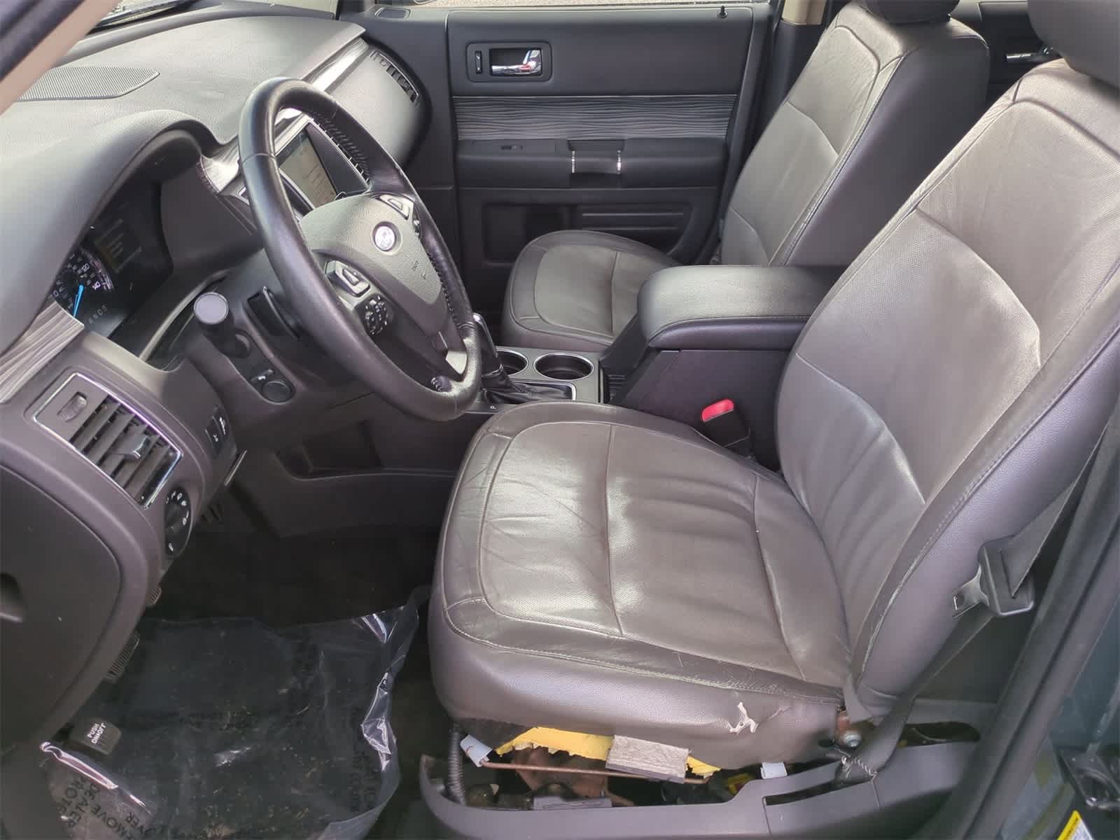 Thumbnail: 2016 Ford Flex - 16