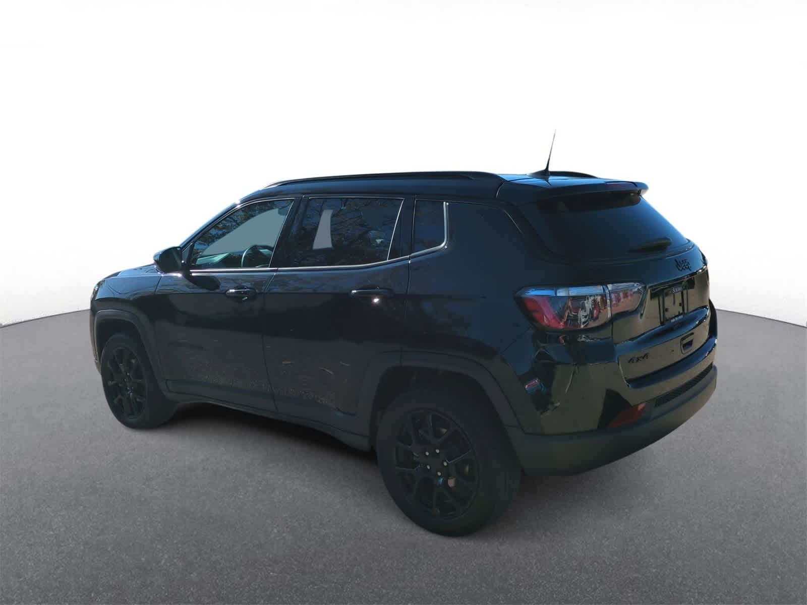 Thumbnail: 2022 Jeep Compass - 6