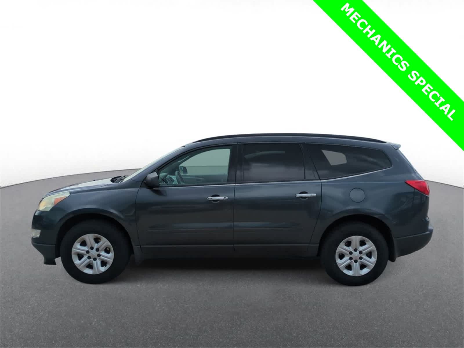 Thumbnail: 2011 Chevrolet Traverse - 5