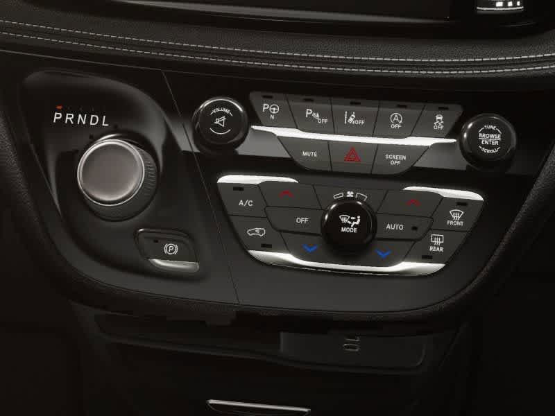 Thumbnail: 2026 Chrysler Pacifica - 22