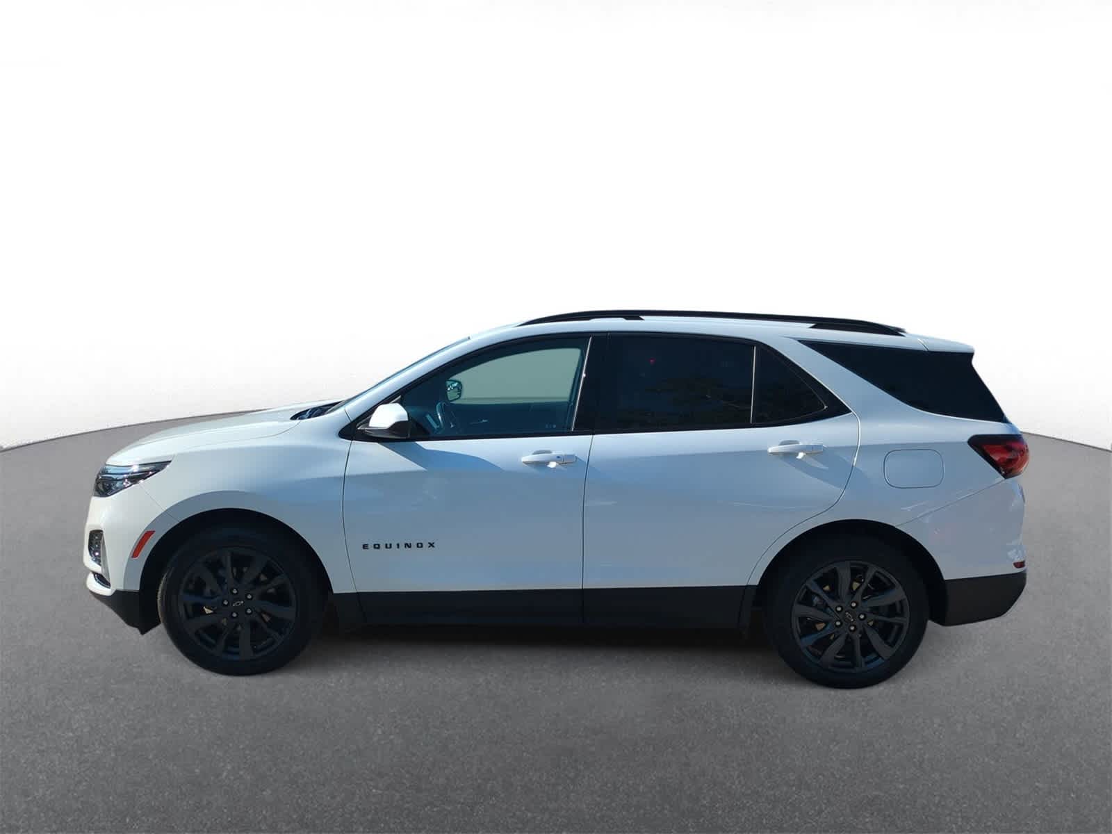 Thumbnail: 2022 Chevrolet Equinox - 5