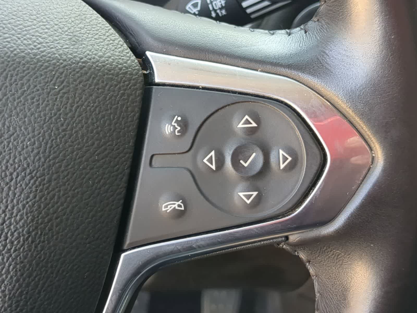 Thumbnail: 2018 Chevrolet Traverse - 24