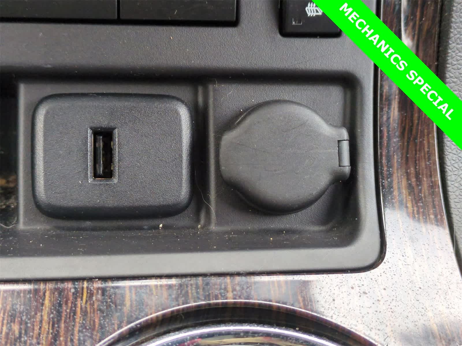 Thumbnail: 2015 Chevrolet Traverse - 38