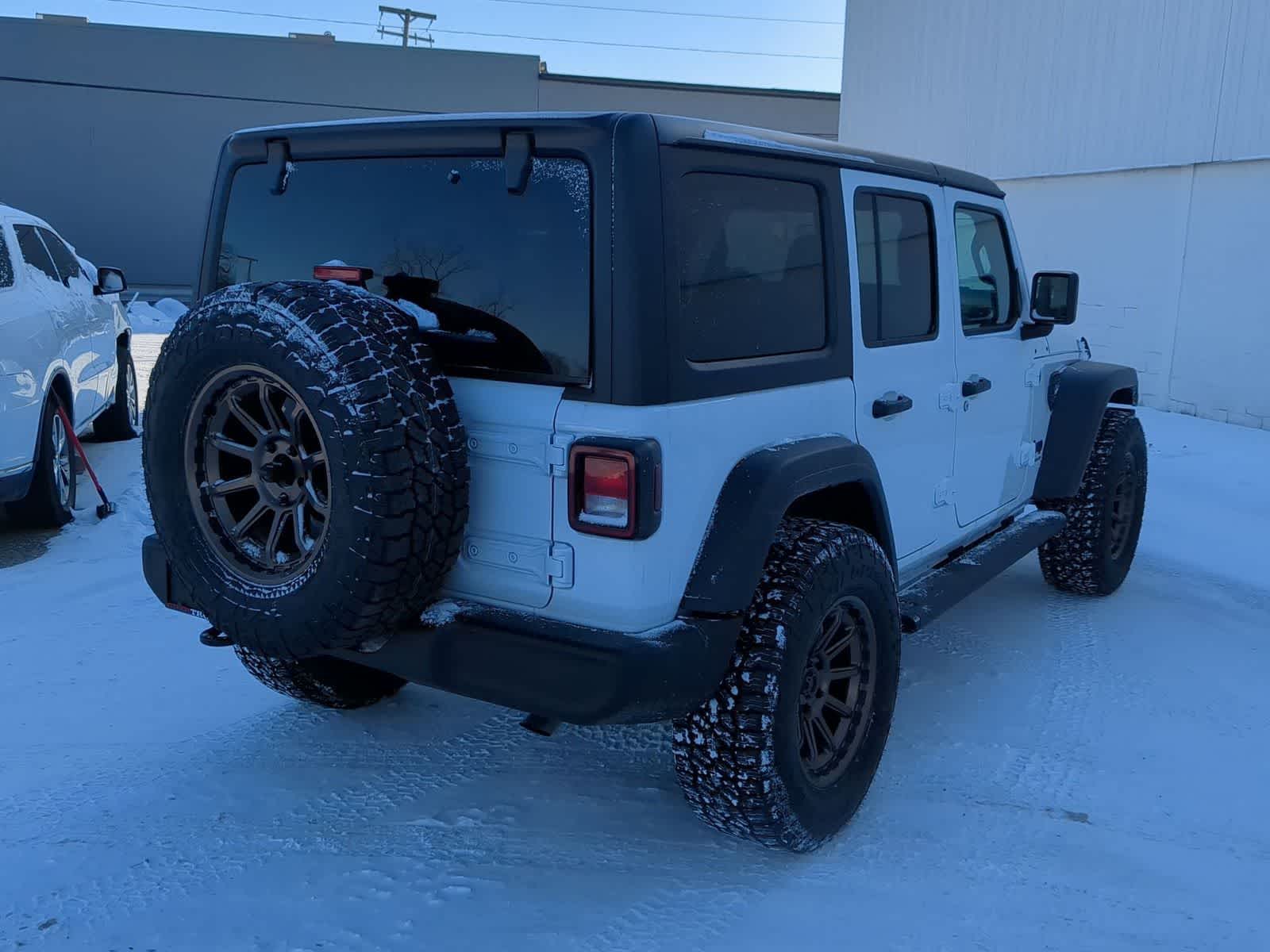 Thumbnail: 2026 Jeep Wrangler - 14
