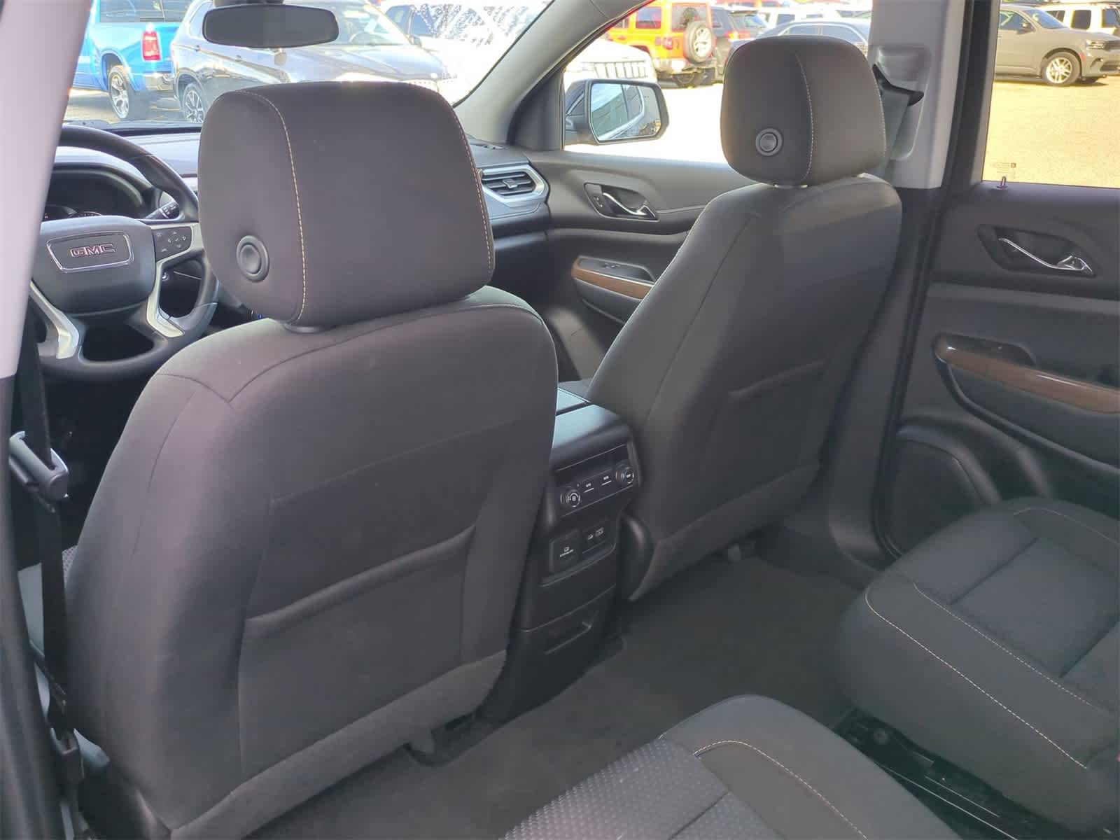 Thumbnail: 2023 GMC Acadia - 18