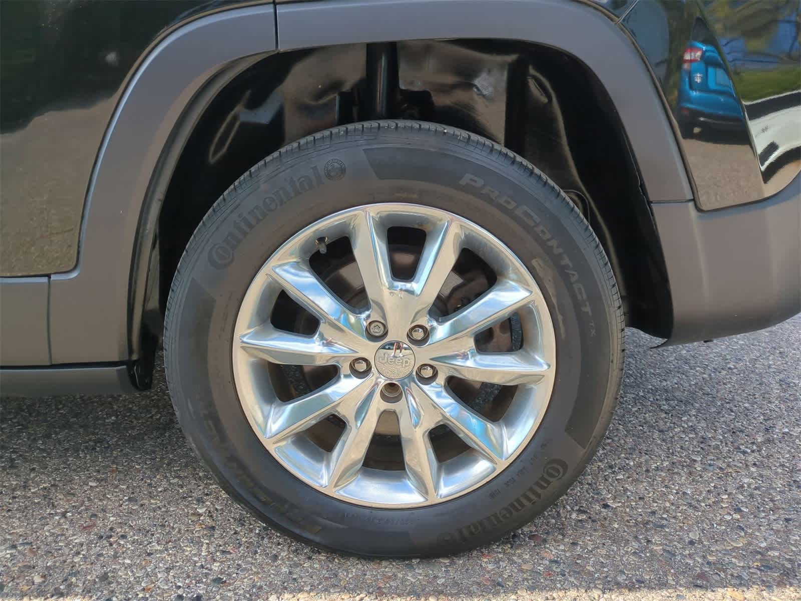 Thumbnail: 2016 Jeep Cherokee - 14