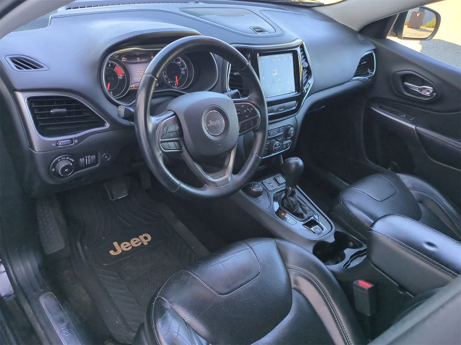 Thumbnail: 2019 Jeep Cherokee - 10