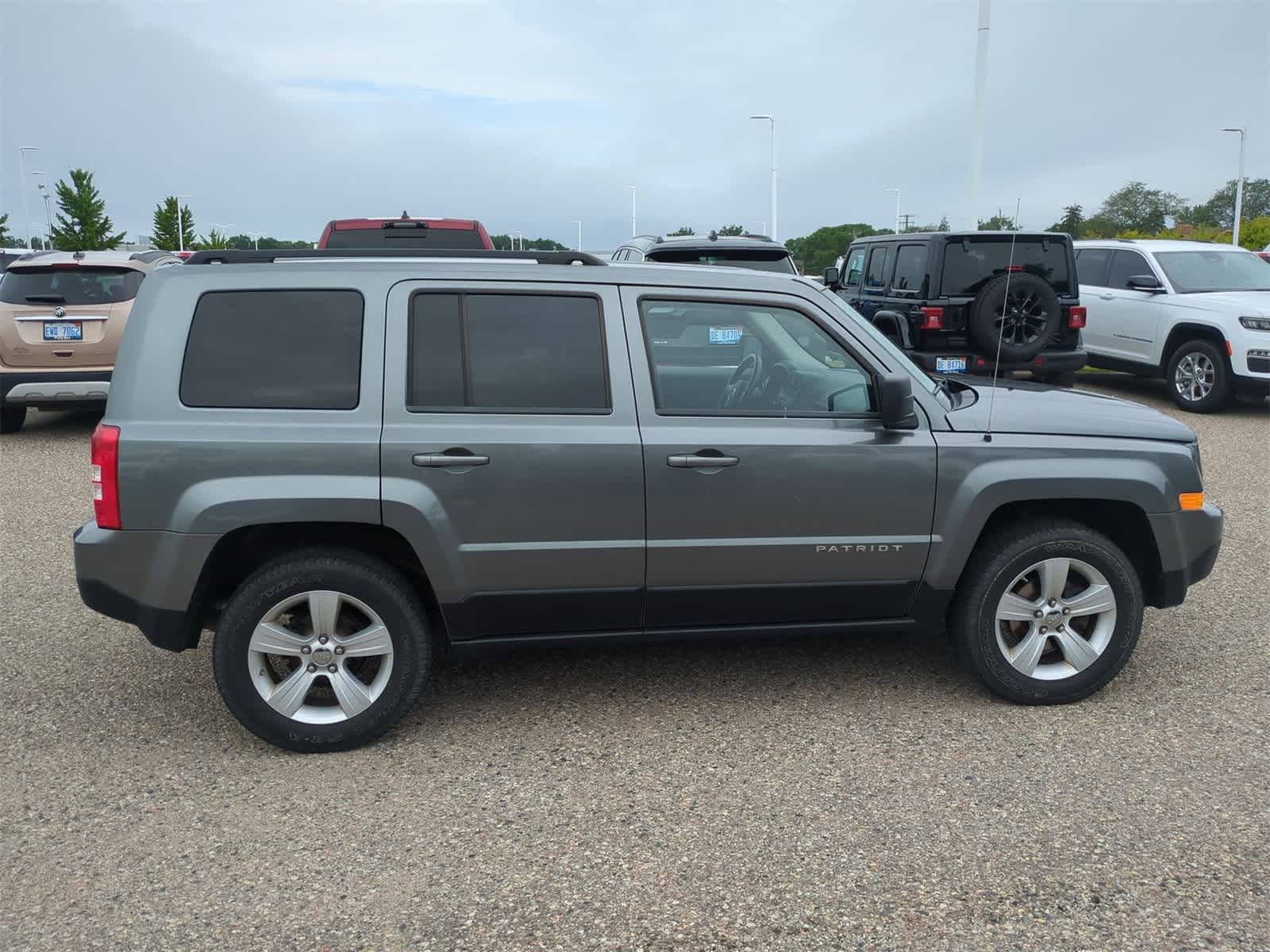 Thumbnail: 2012 Jeep Patriot - 9