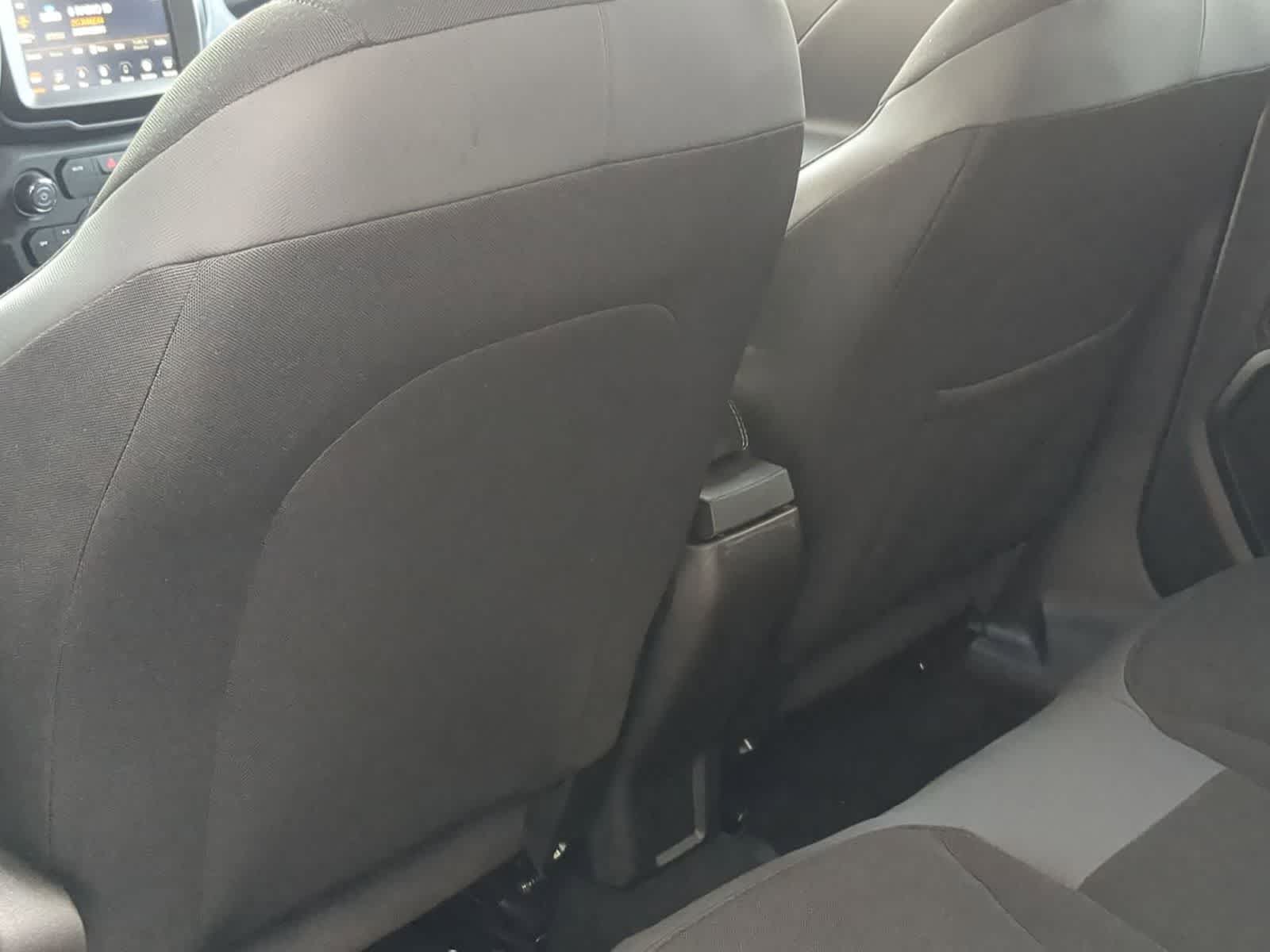 Thumbnail: 2023 Jeep Renegade - 18