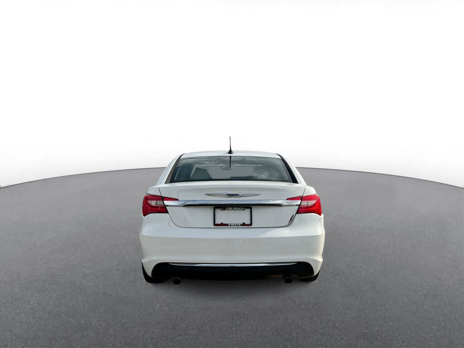 Thumbnail: 2013 Chrysler 200 - 7