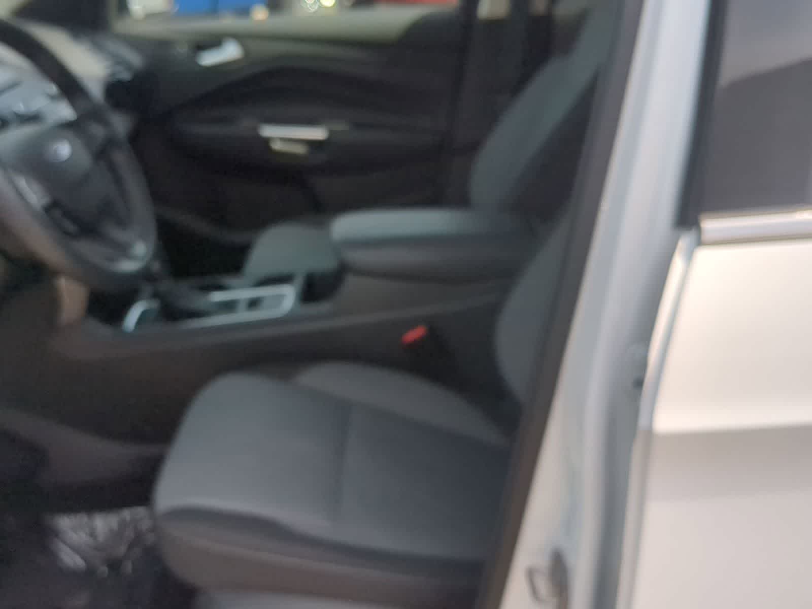 Thumbnail: 2018 Ford Escape - 16
