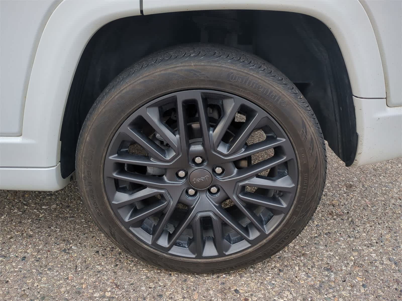 Thumbnail: 2022 Jeep Compass - 14