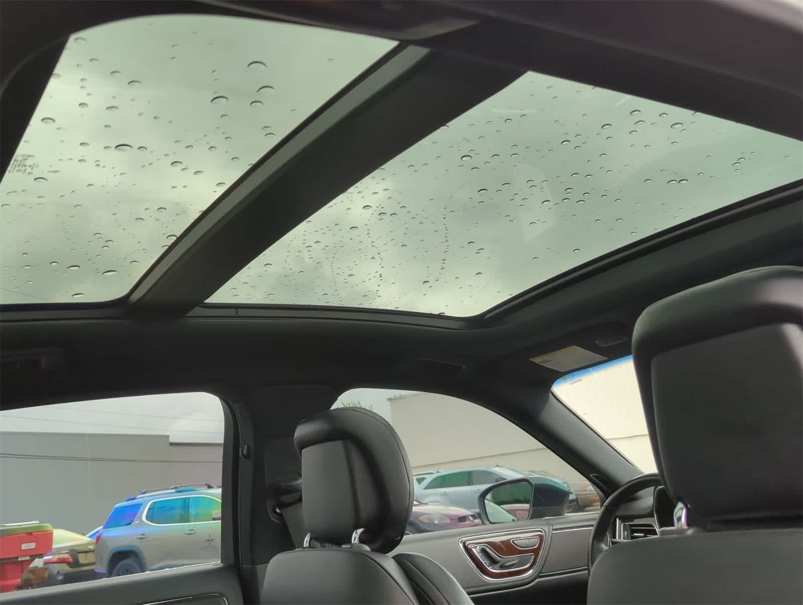 Thumbnail: 2018 Lincoln Continental - 22