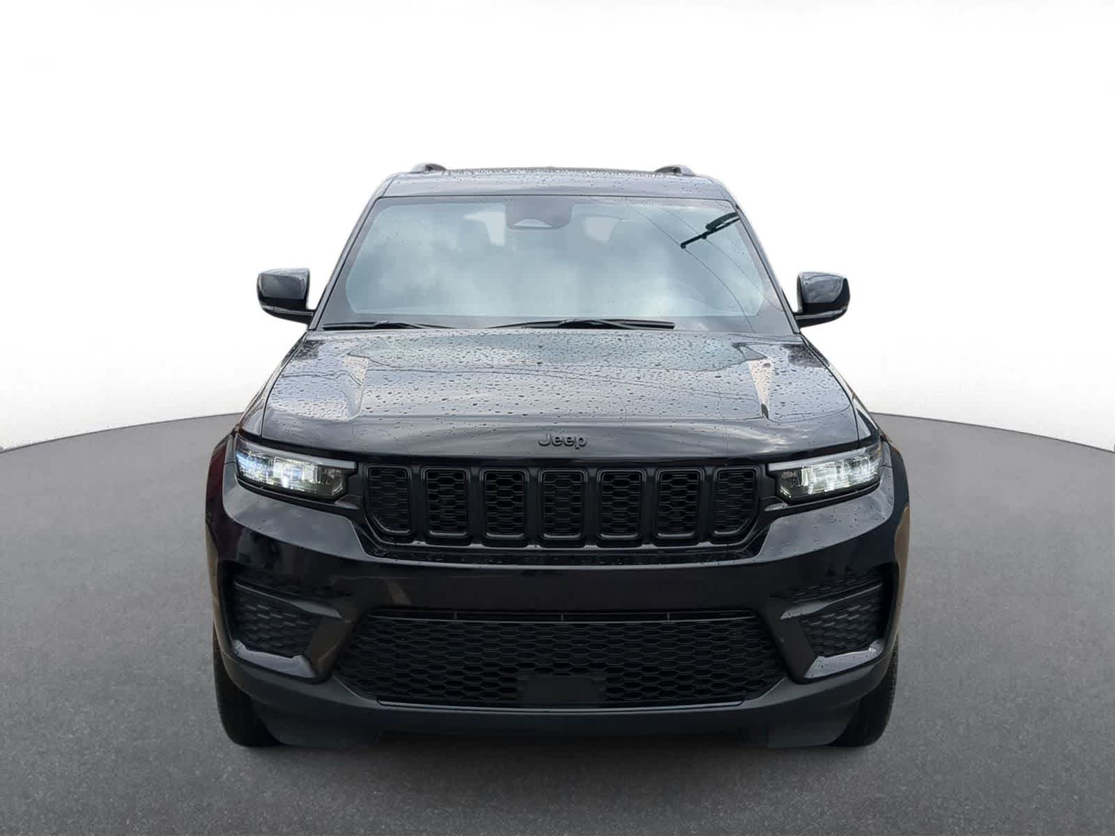 Thumbnail: 2023 Jeep Grand Cherokee - 3