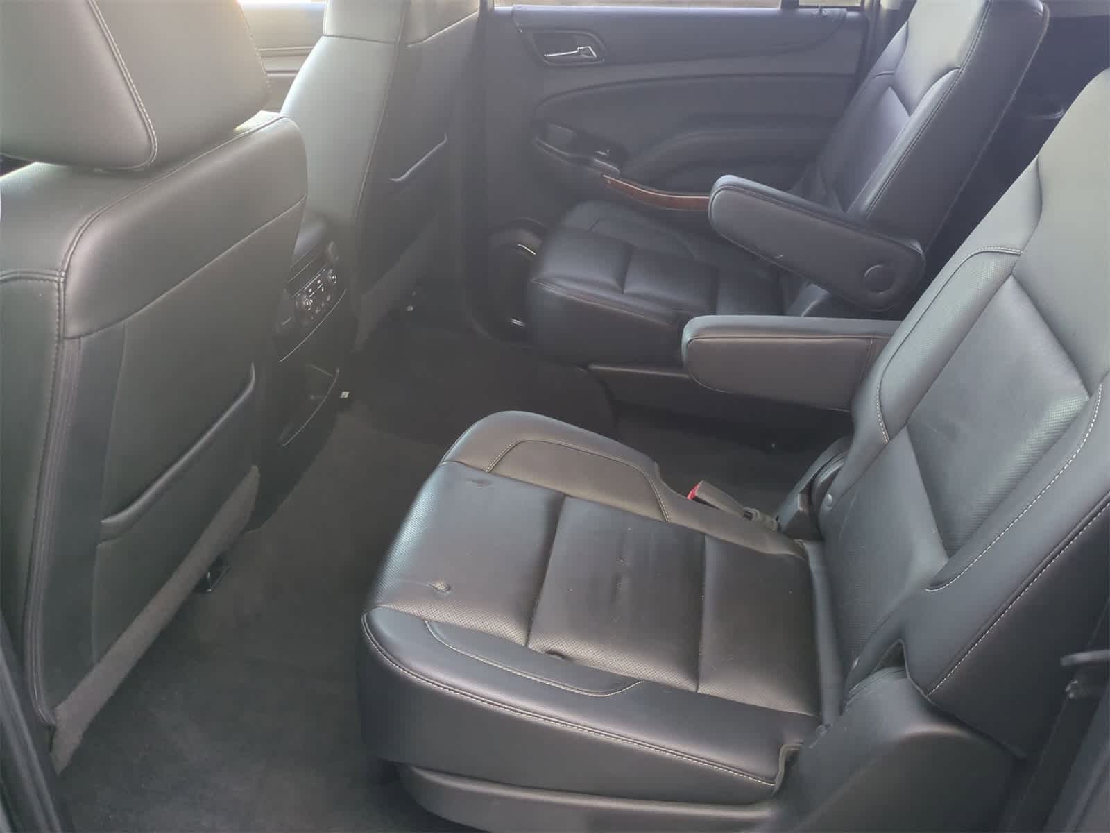 Thumbnail: 2020 Chevrolet Suburban - 20