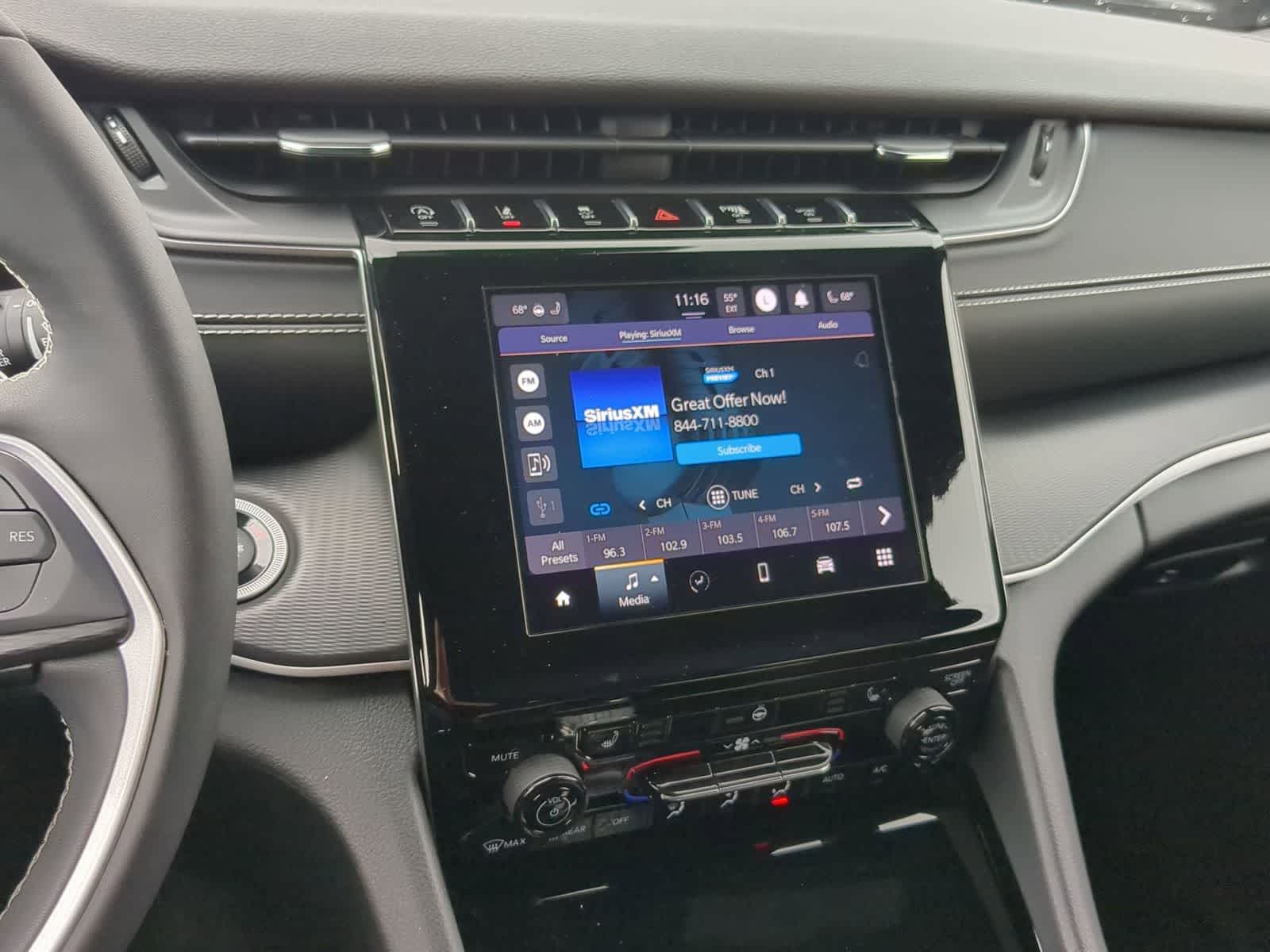 Thumbnail: 2023 Jeep Grand Cherokee - 27