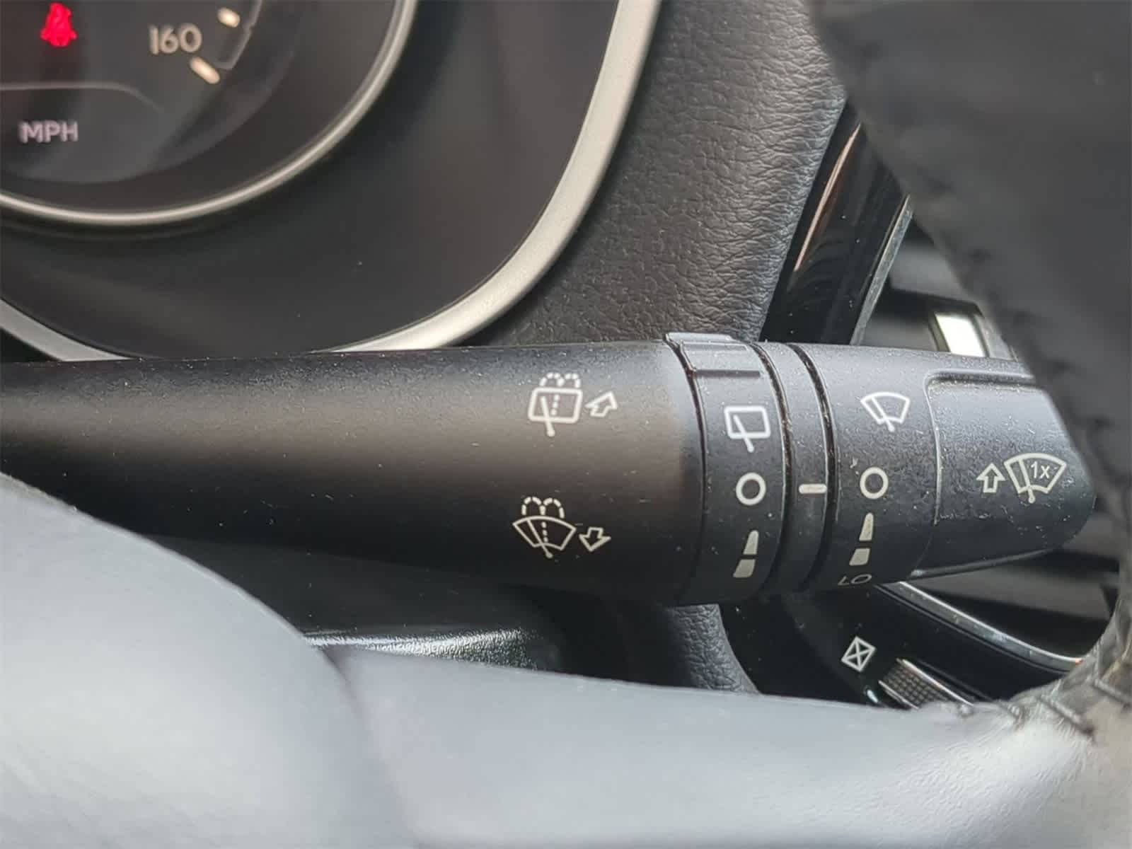 Thumbnail: 2018 Jeep Compass - 32