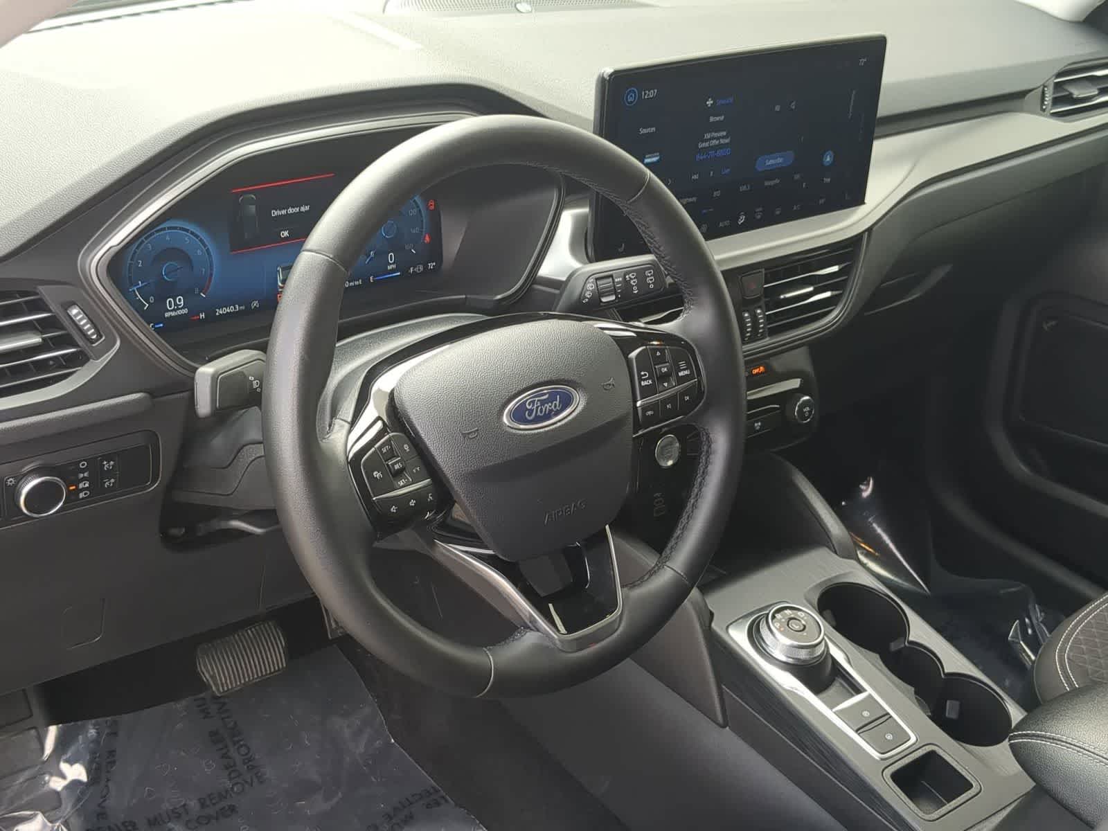 Thumbnail: 2024 Ford Escape - 10