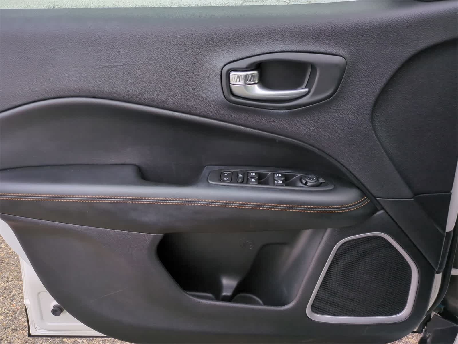 Thumbnail: 2018 Jeep Compass - 30