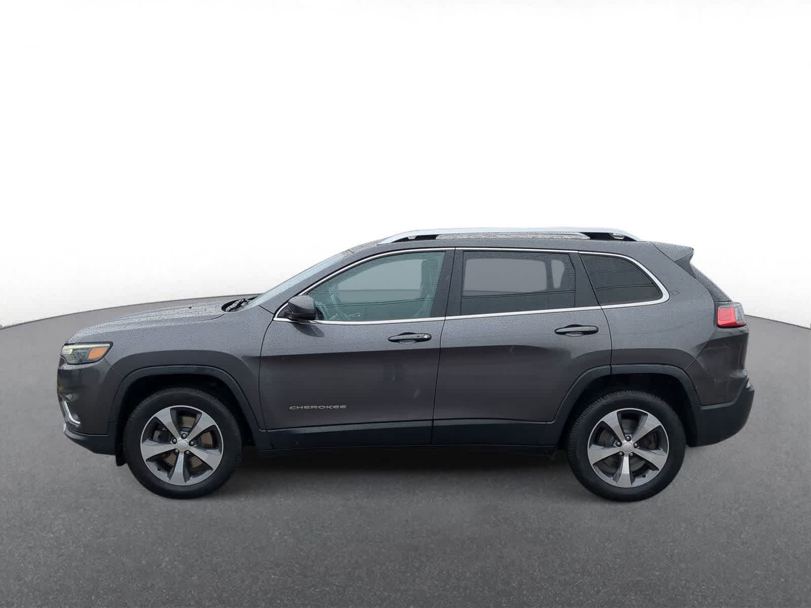 Thumbnail: 2019 Jeep Cherokee - 5