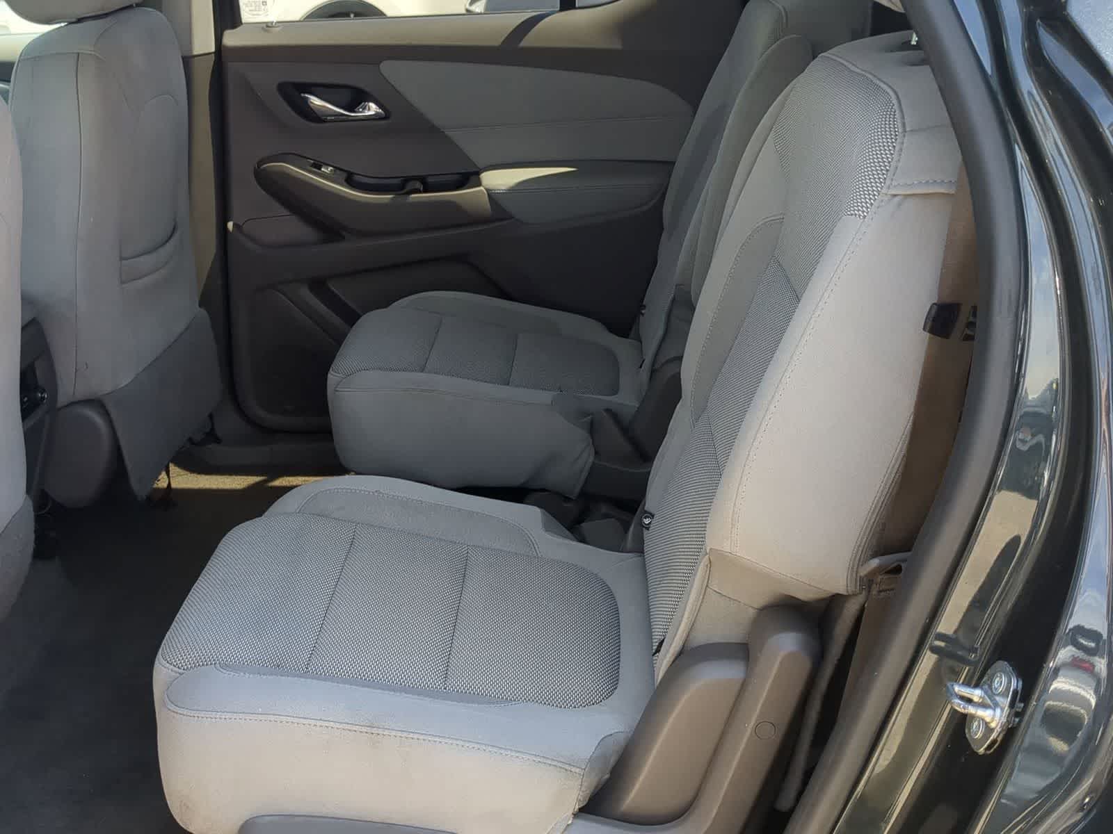 Thumbnail: 2018 Chevrolet Traverse - 20