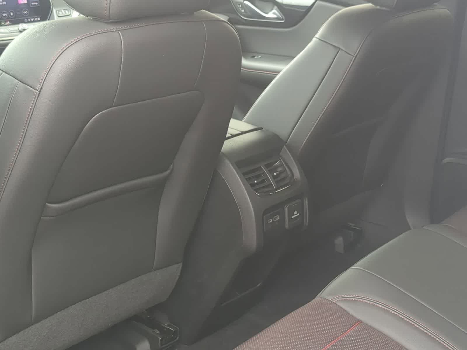 Thumbnail: 2020 Chevrolet Blazer - 18