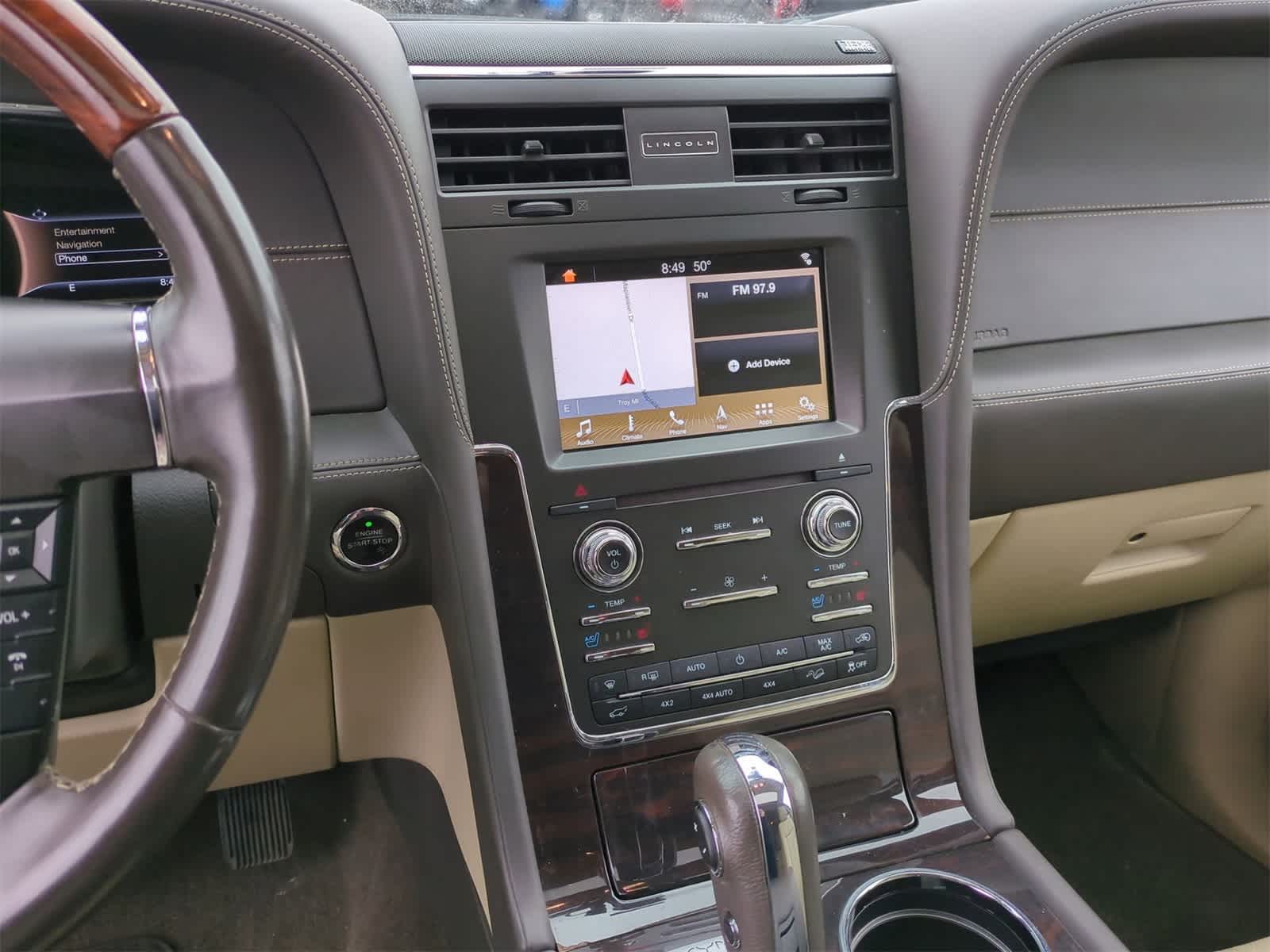 Thumbnail: 2017 Lincoln Navigator - 25