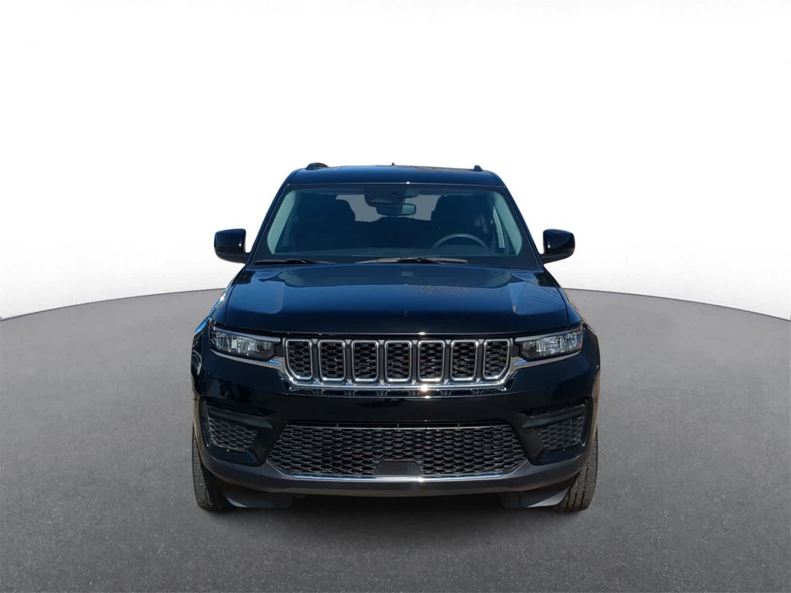 Thumbnail: 2023 Jeep Grand Cherokee - 3