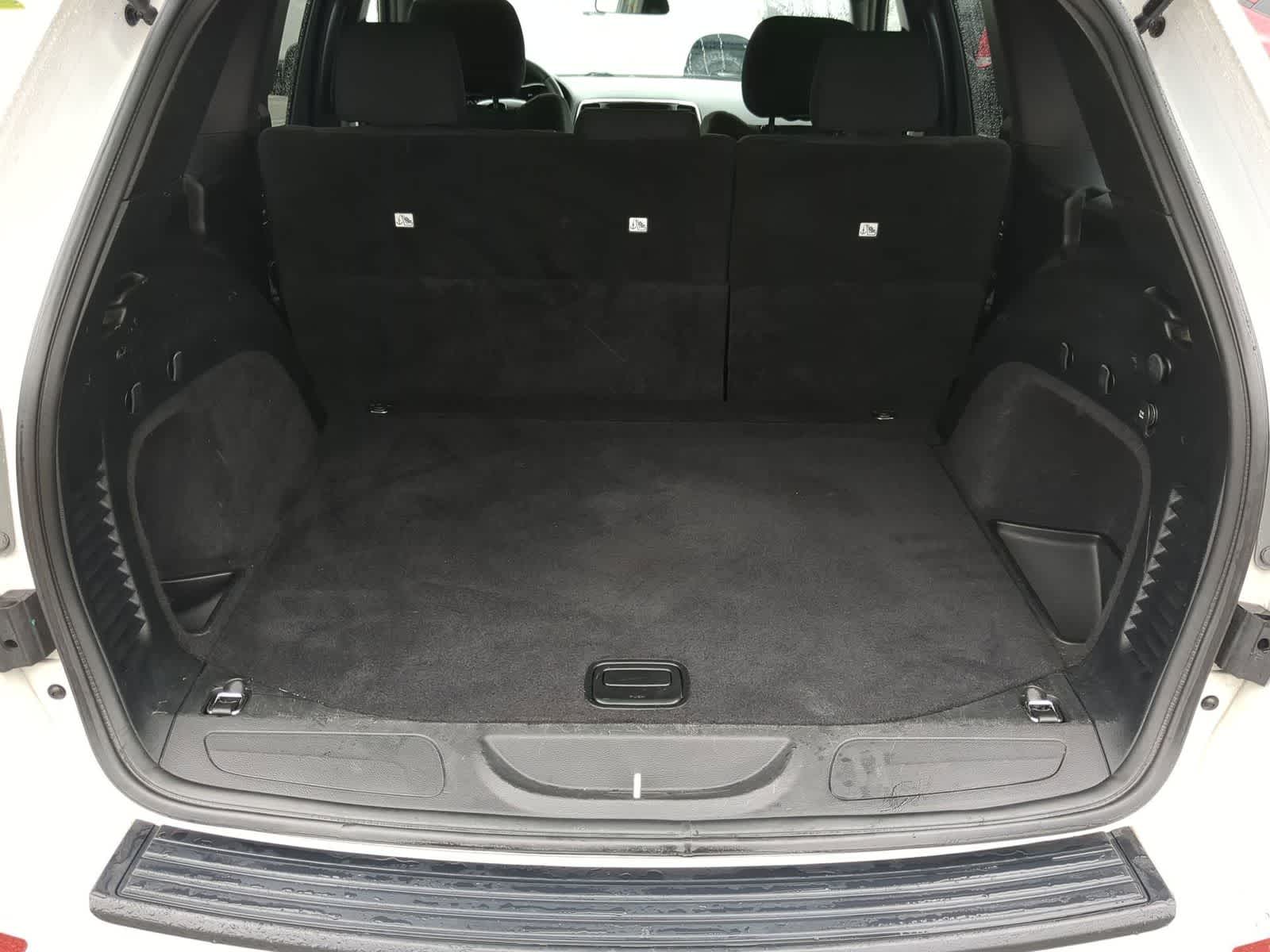 Thumbnail: 2019 Jeep Grand Cherokee - 29