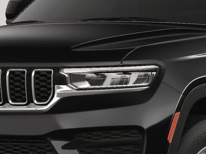 2025 Jeep Grand Cherokee Laredo 13