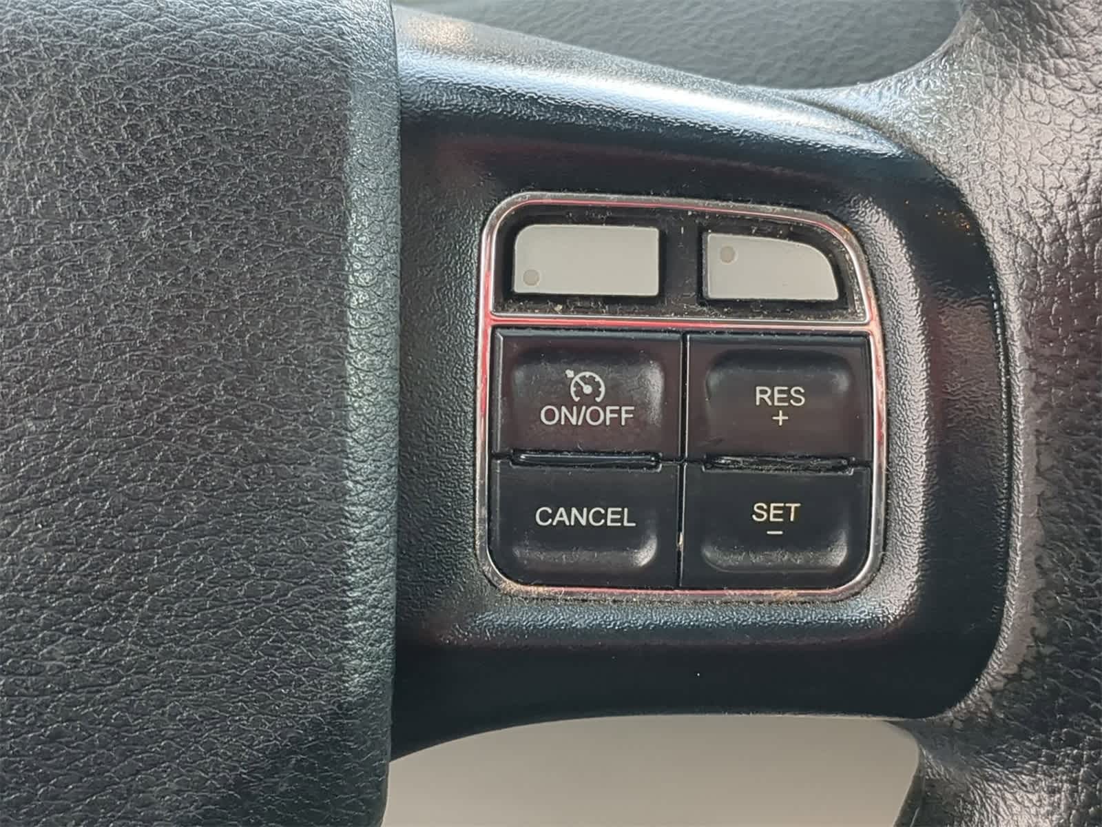 Thumbnail: 2018 Dodge Grand Caravan - 33