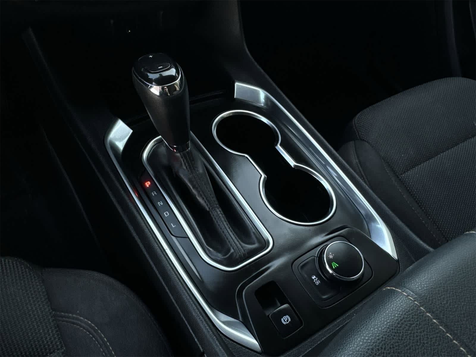 Thumbnail: 2019 Chevrolet Traverse - 31