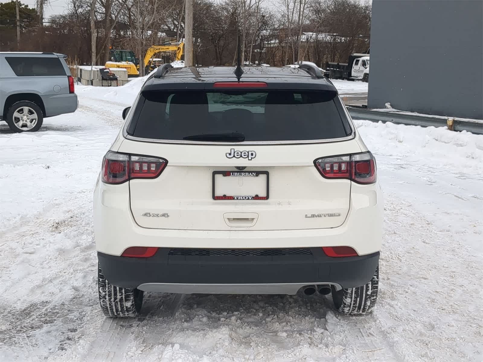 Thumbnail: 2020 Jeep Compass - 13
