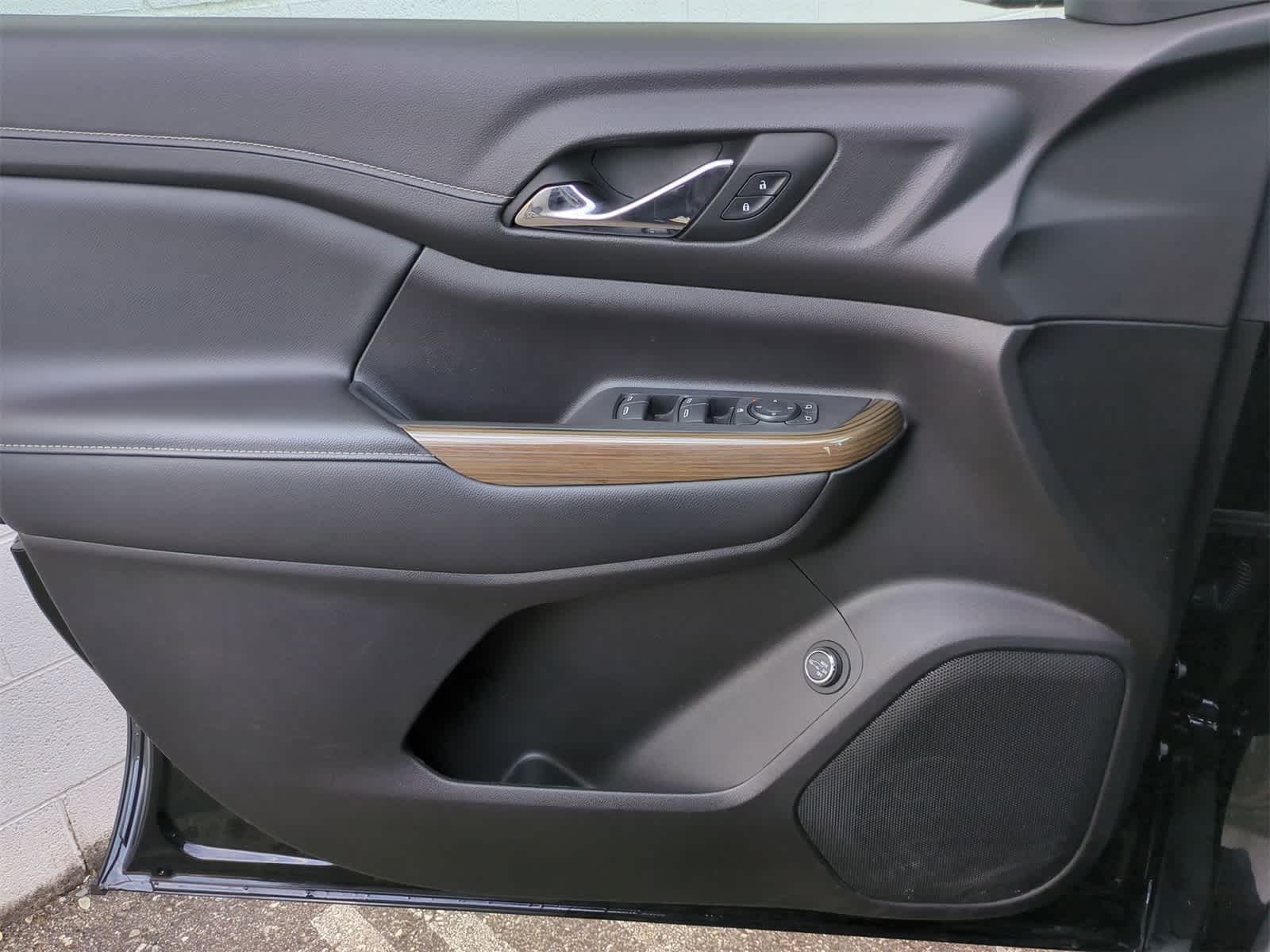 Thumbnail: 2023 GMC Acadia - 29