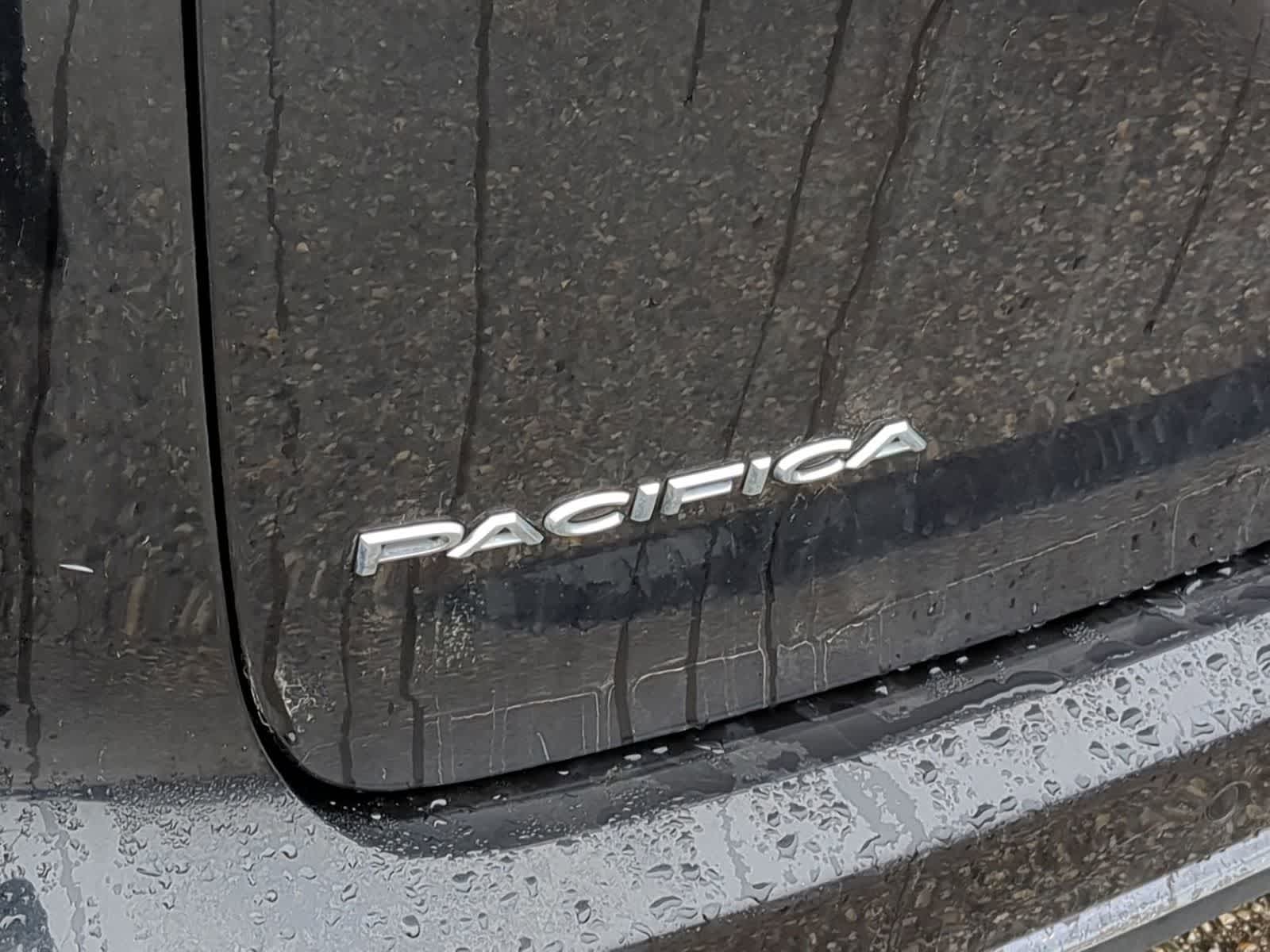 Thumbnail: 2023 Chrysler Pacifica - 13