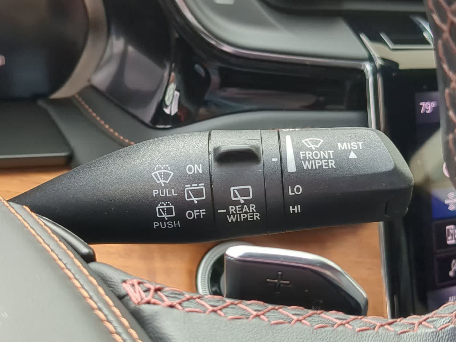 Thumbnail: 2022 Jeep Grand Cherokee - 25