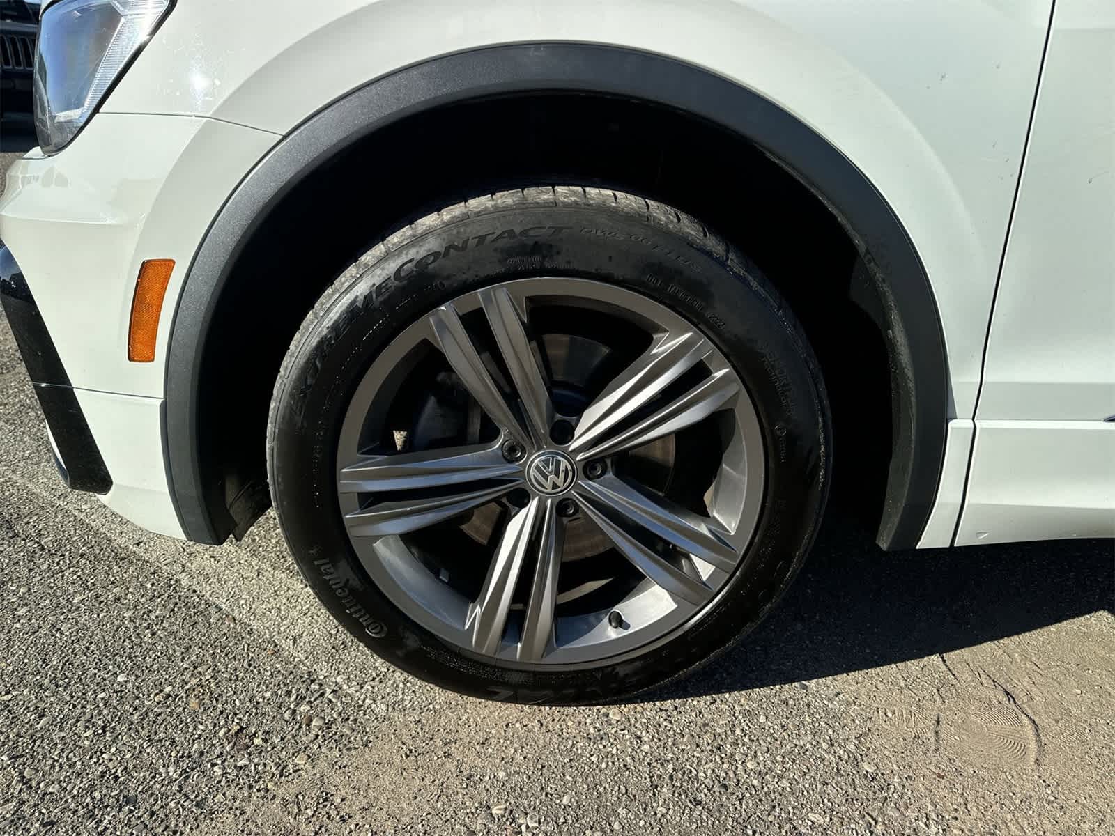 Thumbnail: 2019 Volkswagen Tiguan - 14