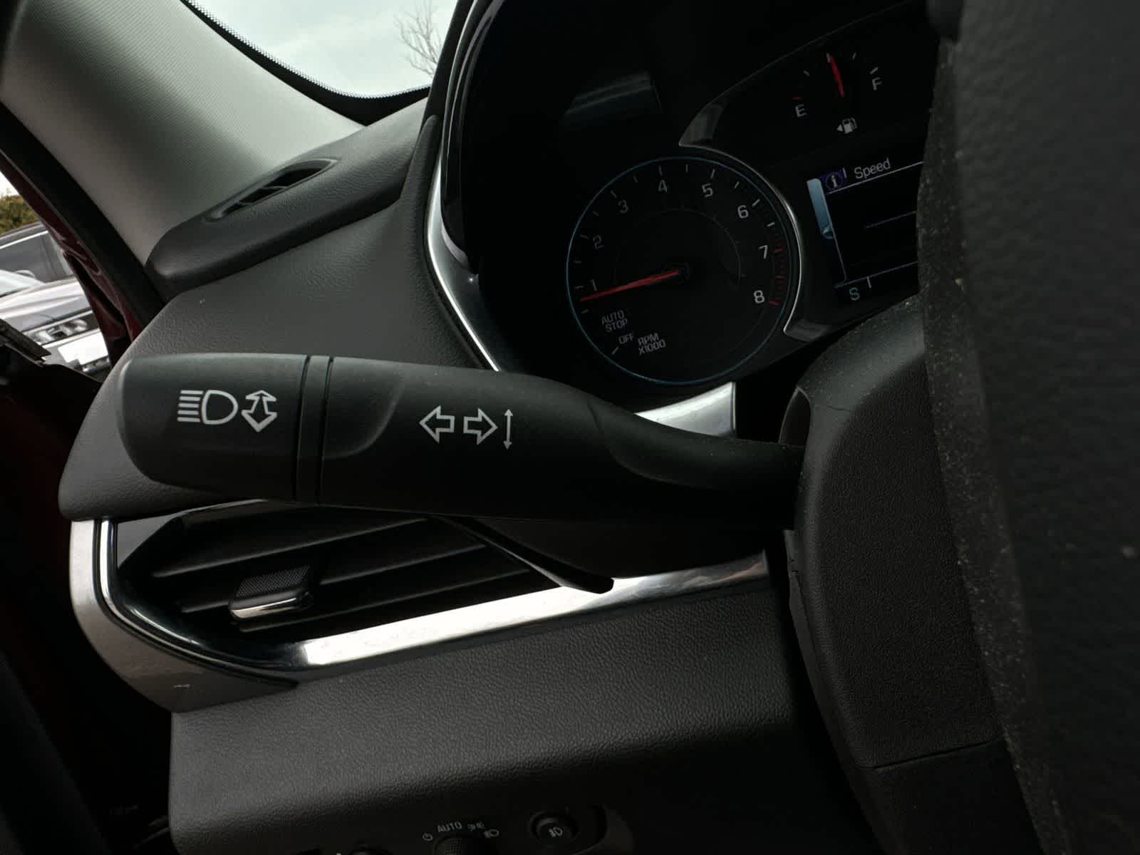 Thumbnail: 2019 Chevrolet Traverse - 28