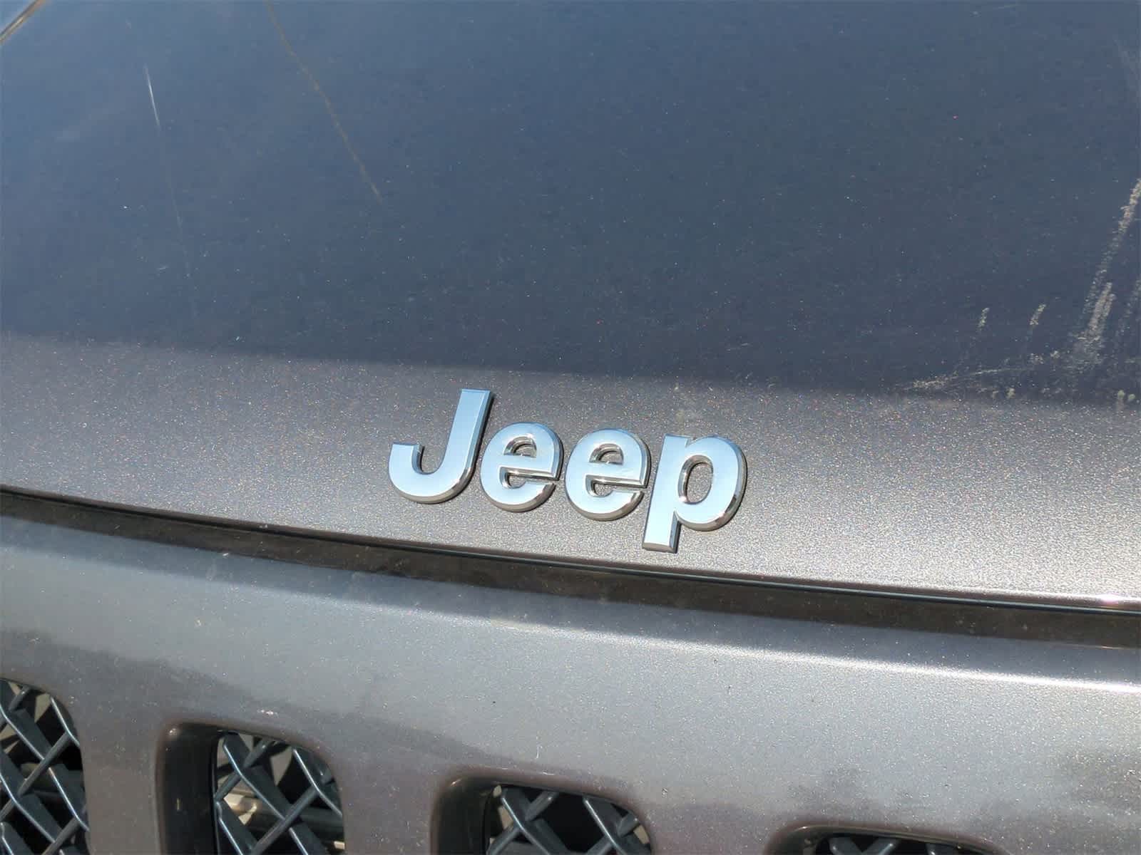Thumbnail: 2014 Jeep Patriot - 11