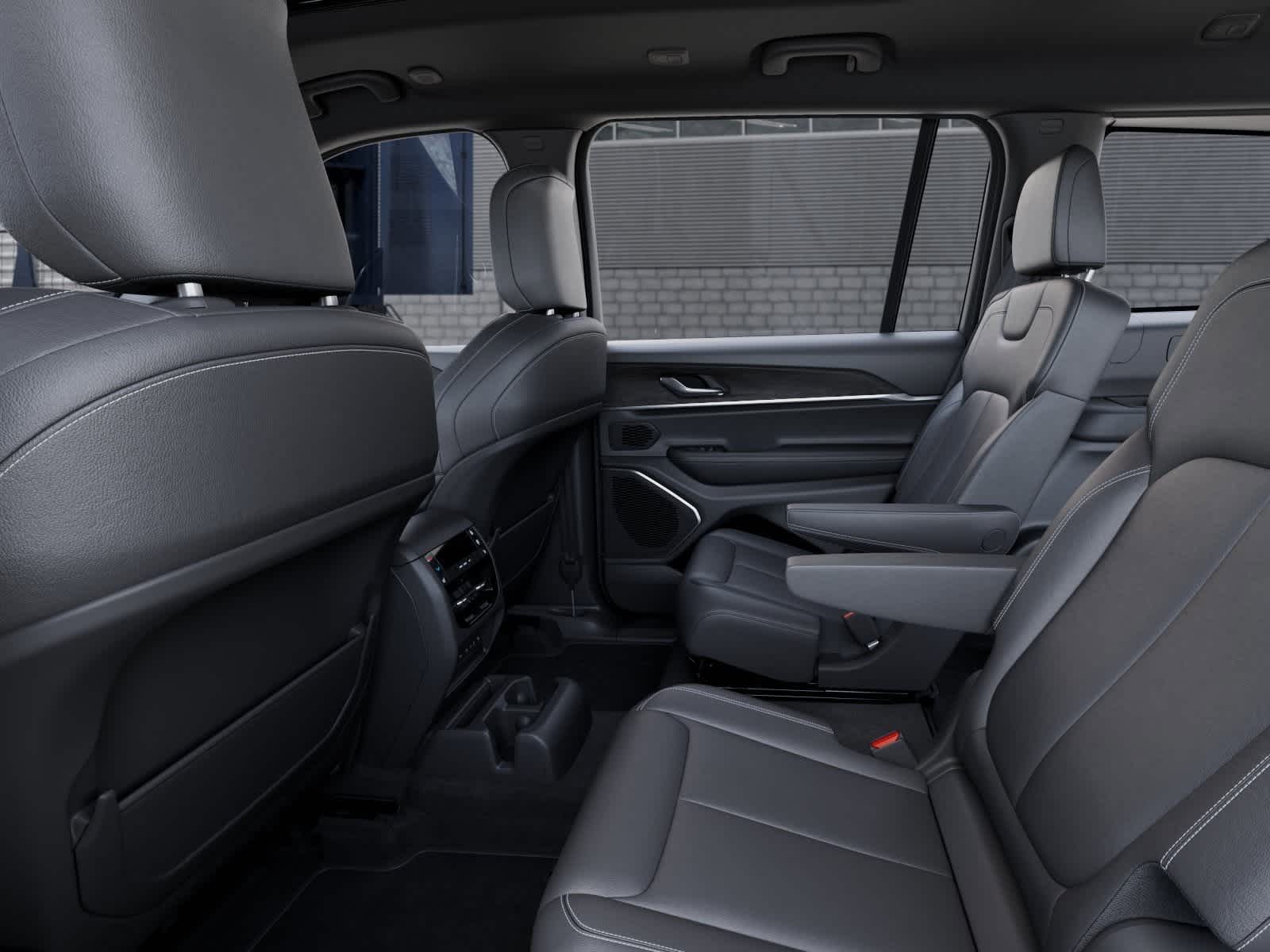 Thumbnail: 2026 Jeep Grand Cherokee L - 23