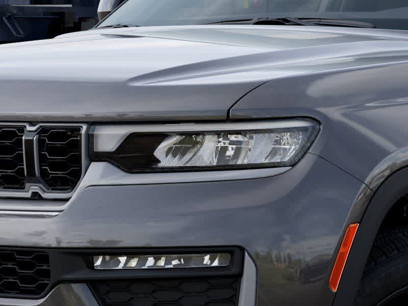 Thumbnail: 2026 Jeep Grand Cherokee - 10