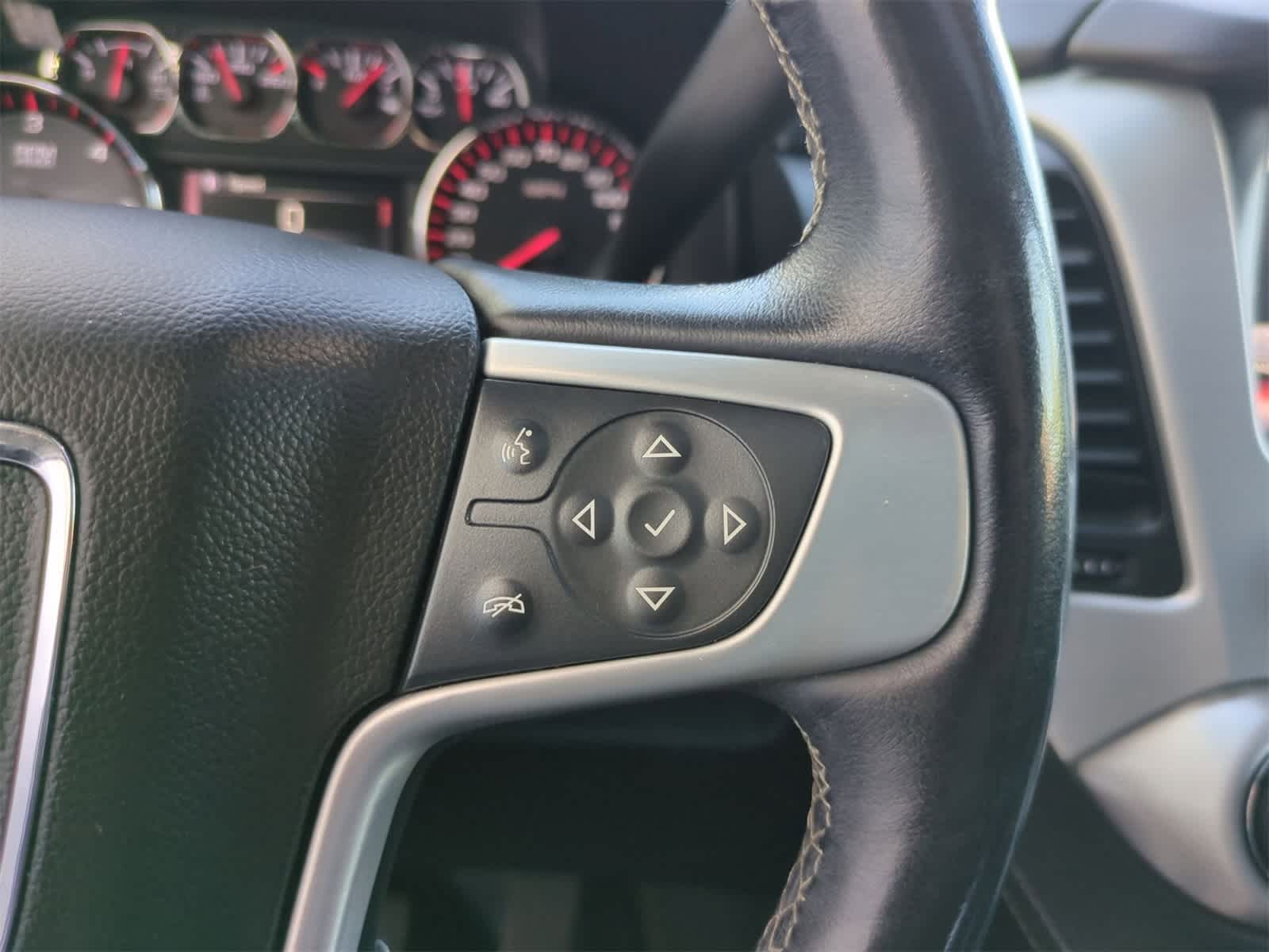 Thumbnail: 2016 GMC Yukon XL - 25