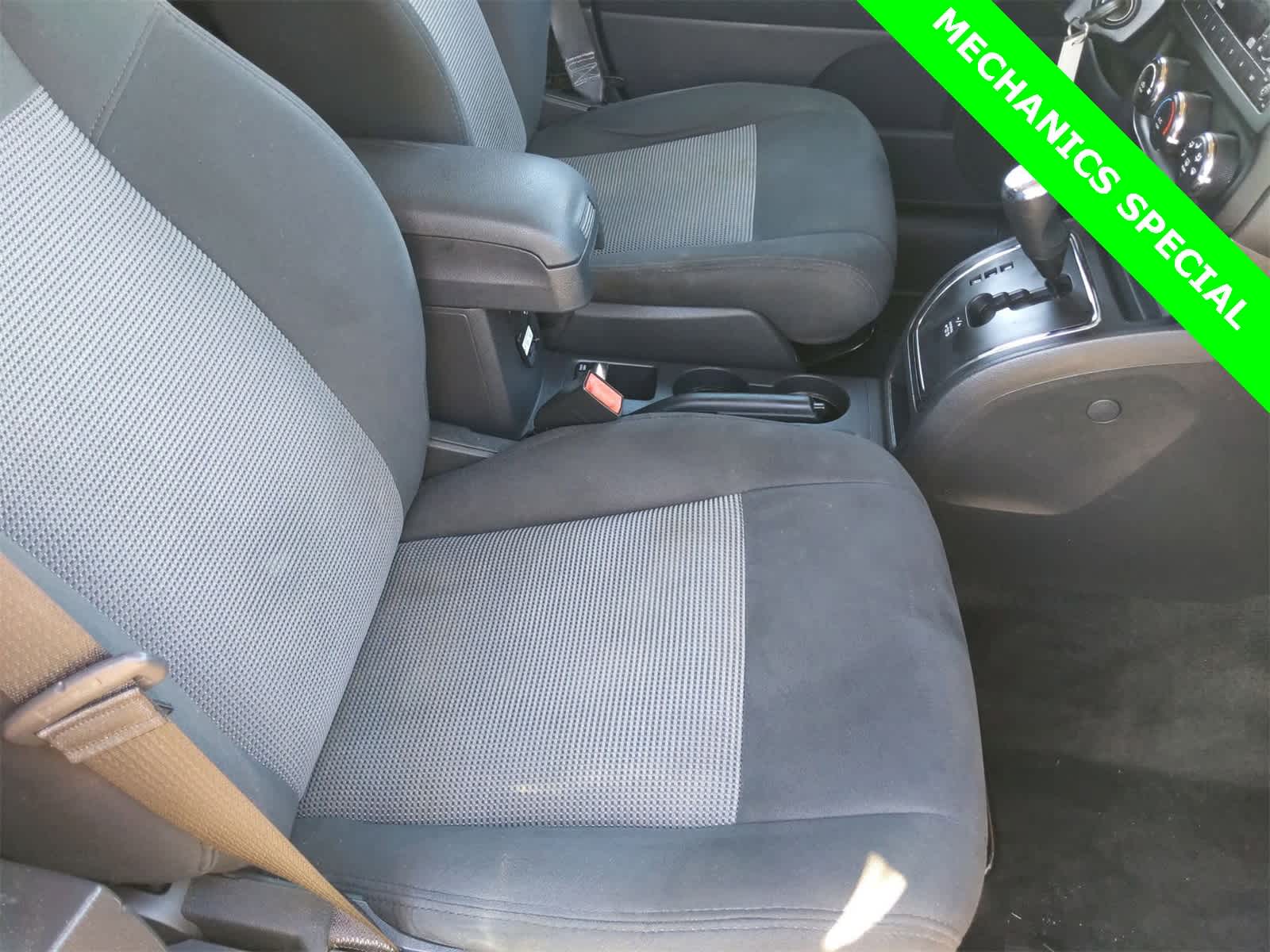 Thumbnail: 2015 Jeep Patriot - 21