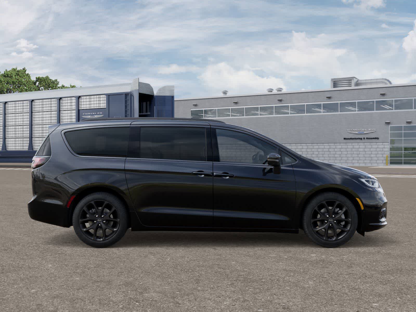 Thumbnail: 2026 Chrysler Pacifica - 21