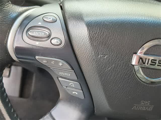 2015 Nissan Pathfinder SV 24