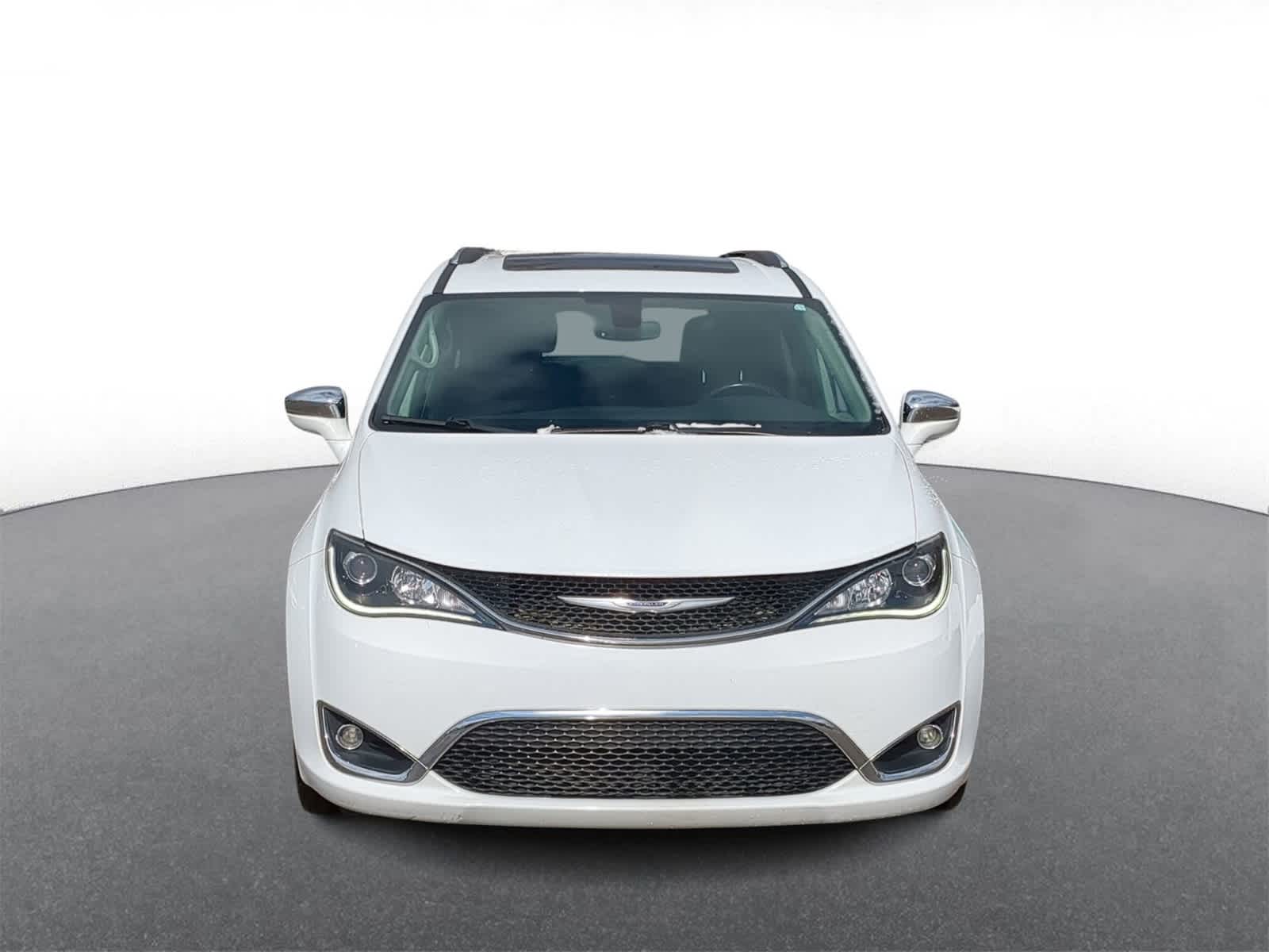 Thumbnail: 2020 Chrysler Pacifica - 3