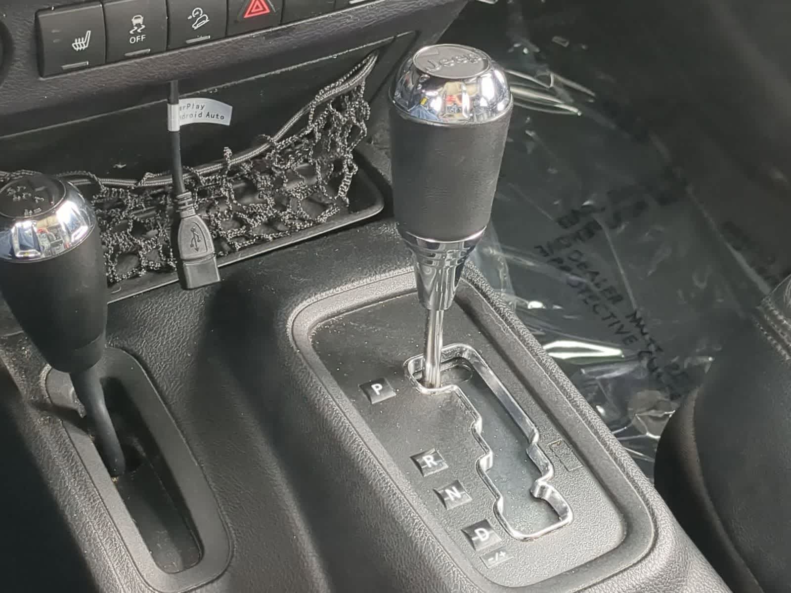Thumbnail: 2014 Jeep Wrangler - 27