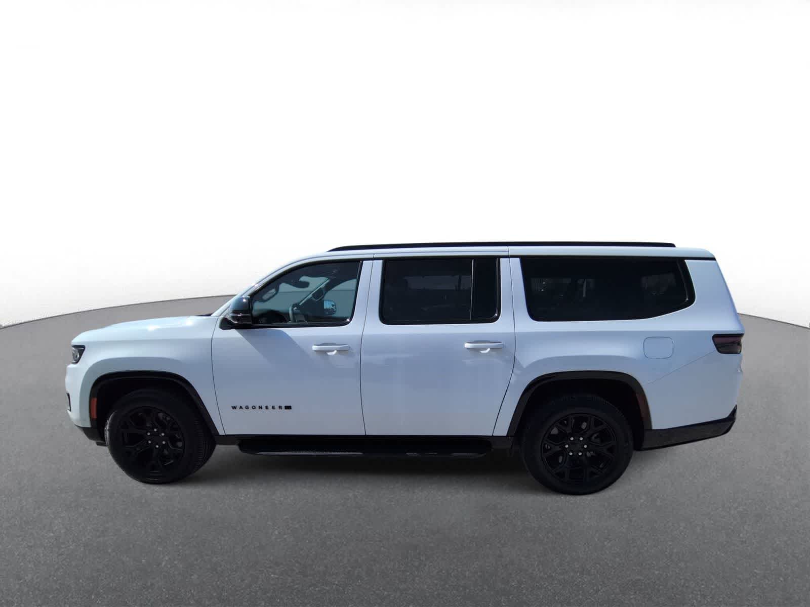 Thumbnail: 2024 Jeep Wagoneer - 5